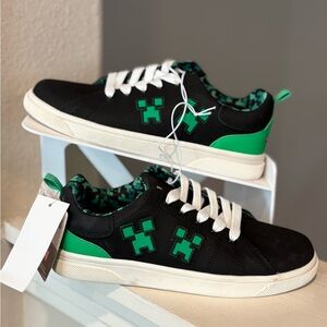 Kids' Minecraft Court Shoes Lace-Up Sneakers, Pull Loops, Youth Size 3Y New